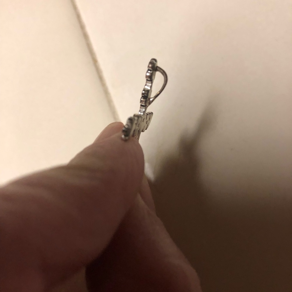 HOLD FOR VERONNAG 🎉Adorable Cross Pendant - Picture 3 of 3